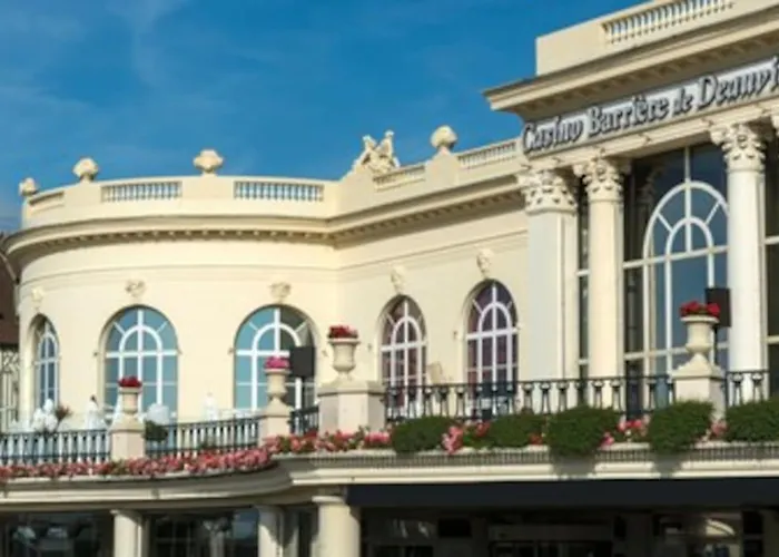 ヴィラ Maisons Normande A 5 Minutes De Deauville